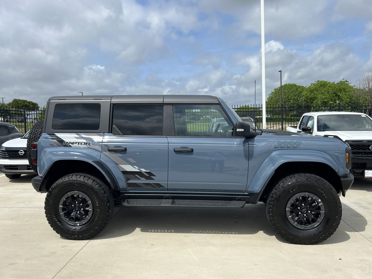 ford bronco 4-door 2023 1FMEE5JR3PLB36631 image